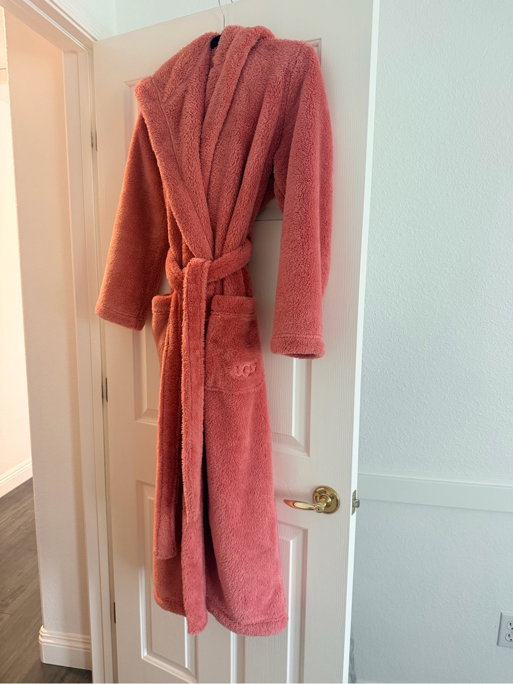 Women’s UGG Plush Hooded Bathrobe - Coral Pink